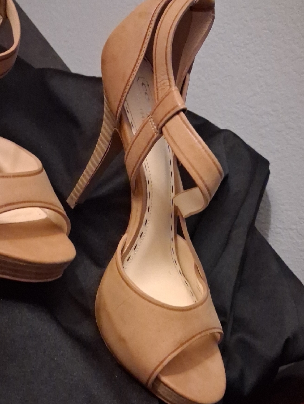 Coach Women's Tan T-Strap Platform High Heels - Picture 3 of 5
